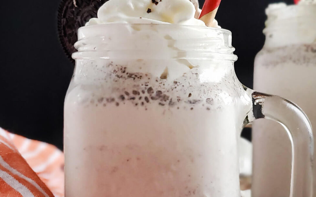 Quick and Easy Cookies ‘n Cream Milkshake