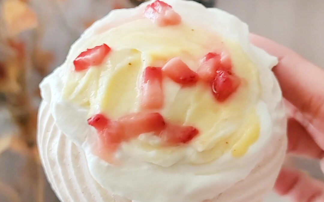 Adorable Mini Pavlovas