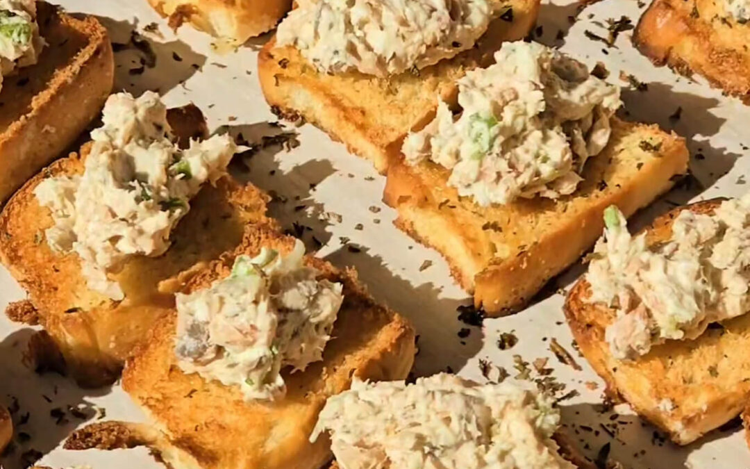 Mini Salmon Rangoon Toasts