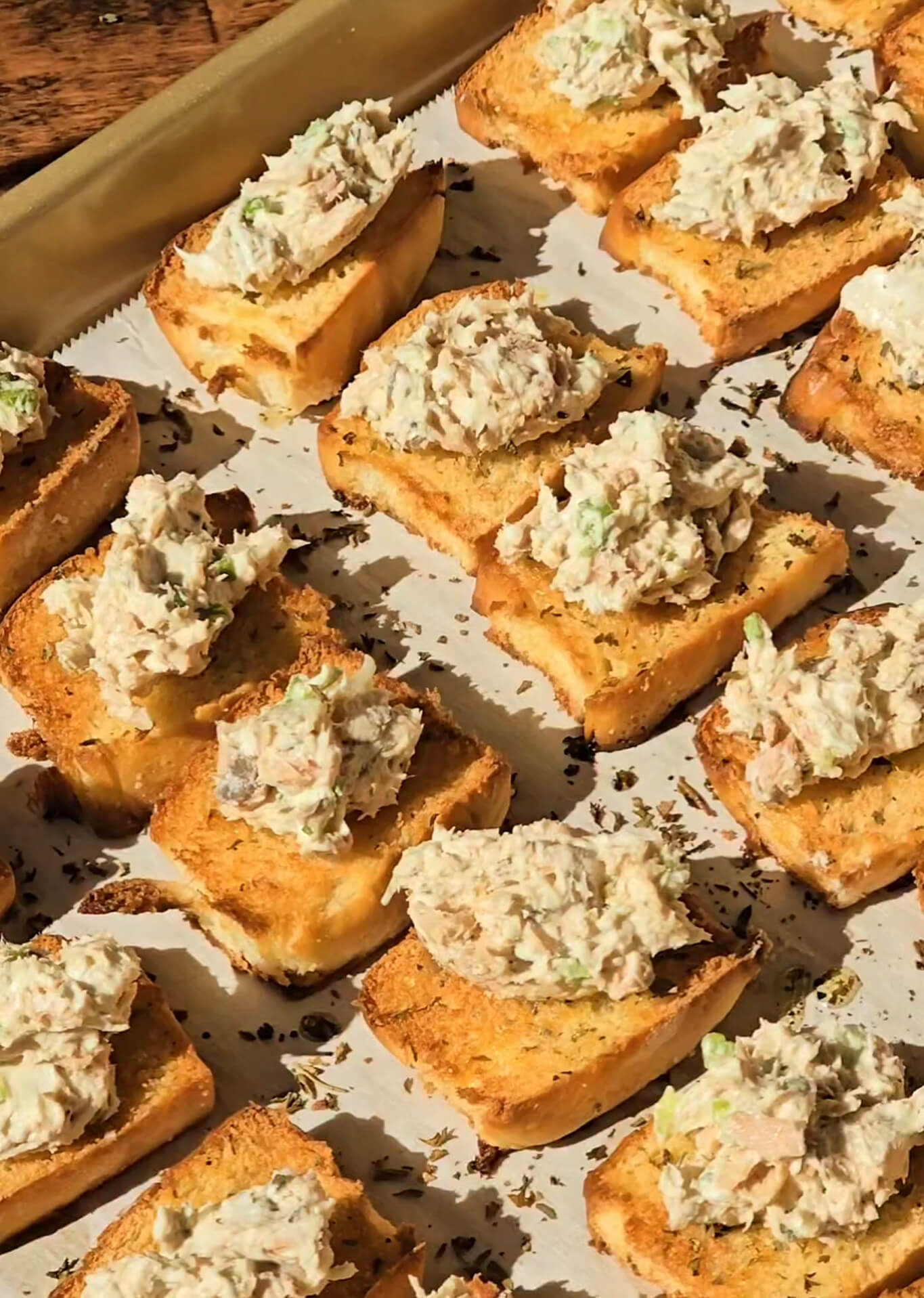 Mini Salmon Rangoon Toasts
